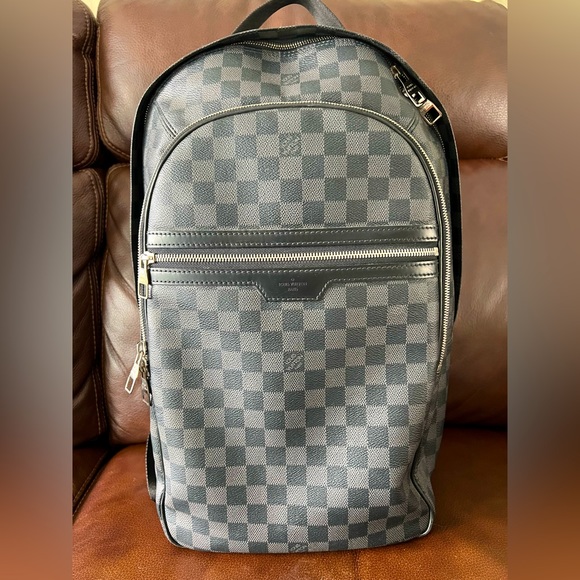 Louis Vuitton Discovery Backpack LV Graffiti Multicolor for Women